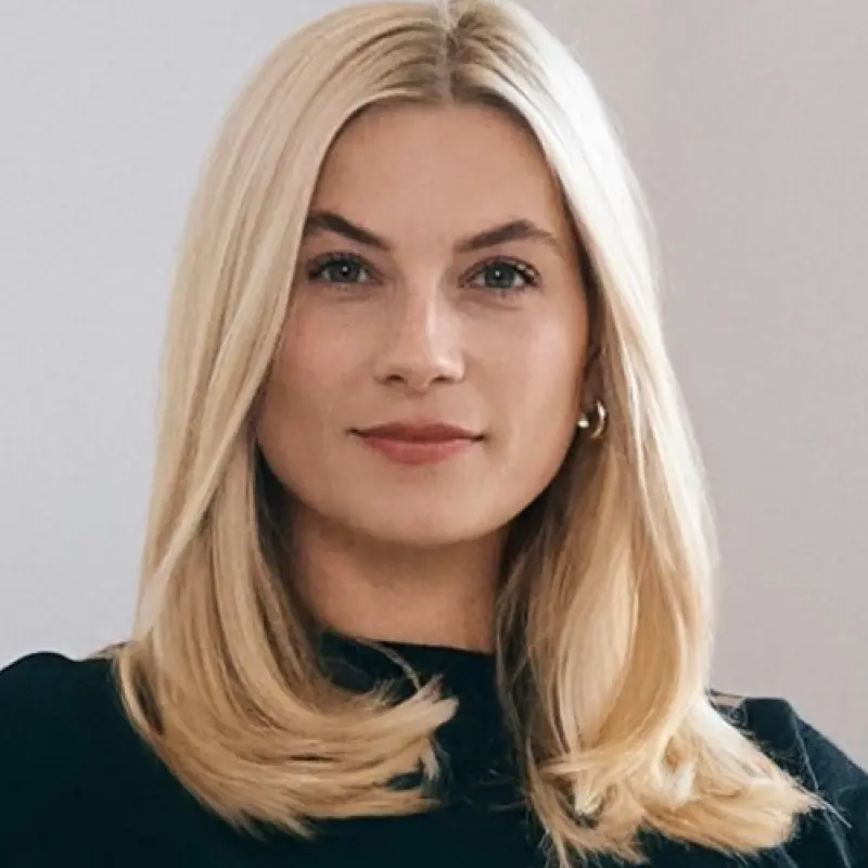 Porträt von Dr. Ann-Christin Hauser