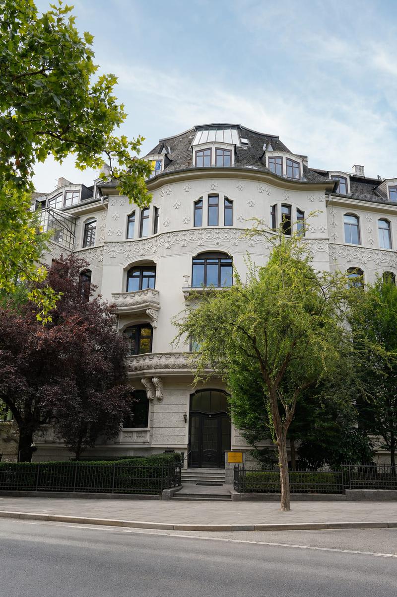 Historischer Altbau der Privatpraxis in Wiesbaden